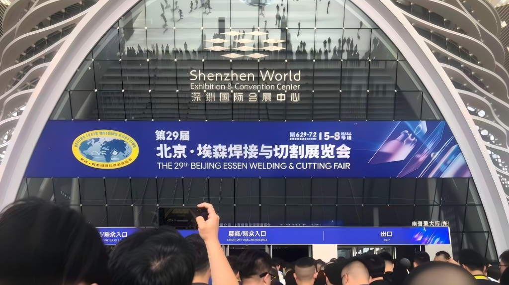 2026 Essen Show Debut | HGXD’s New HGXD-S Series Embodied AI Welding System Officially Launches!