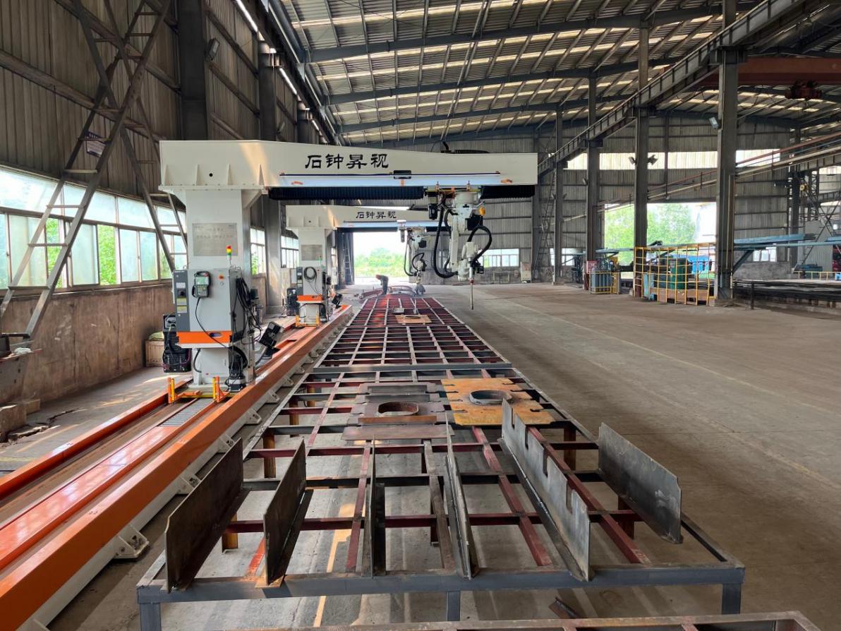 Jiangxi Huadong Shipyard | Cantilever Intelligent Welding Solution for Ship Sub-Assembly
